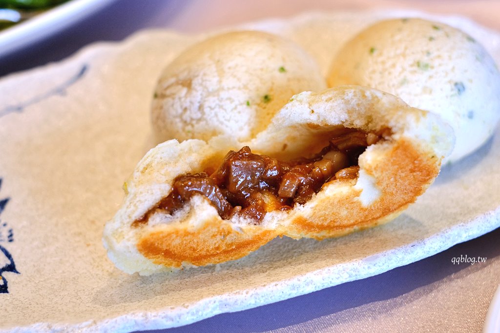 台中西屯︱頂粵吉品．台中頂級粵菜料理，耗資5億打造的婚宴會館，道道精彩 @QQ的懶骨頭