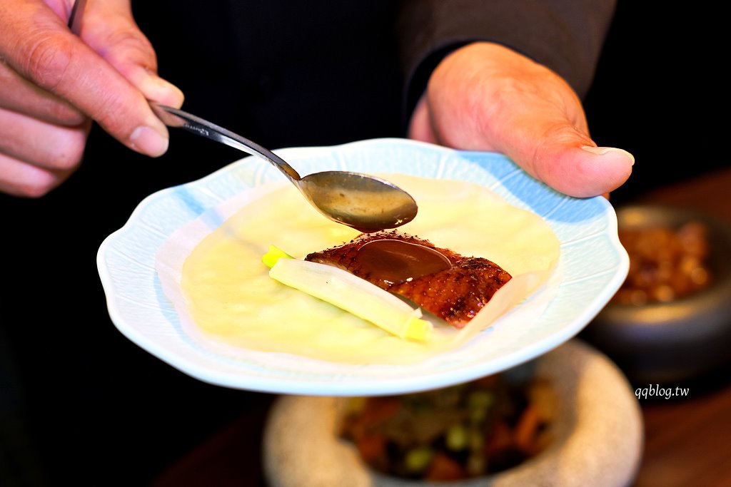 台中南屯︱東方龍古味今品料理．傳統料理融合創新蹦出新滋味，連續多年獲得米其林必比登、指南推薦 @QQ的懶骨頭