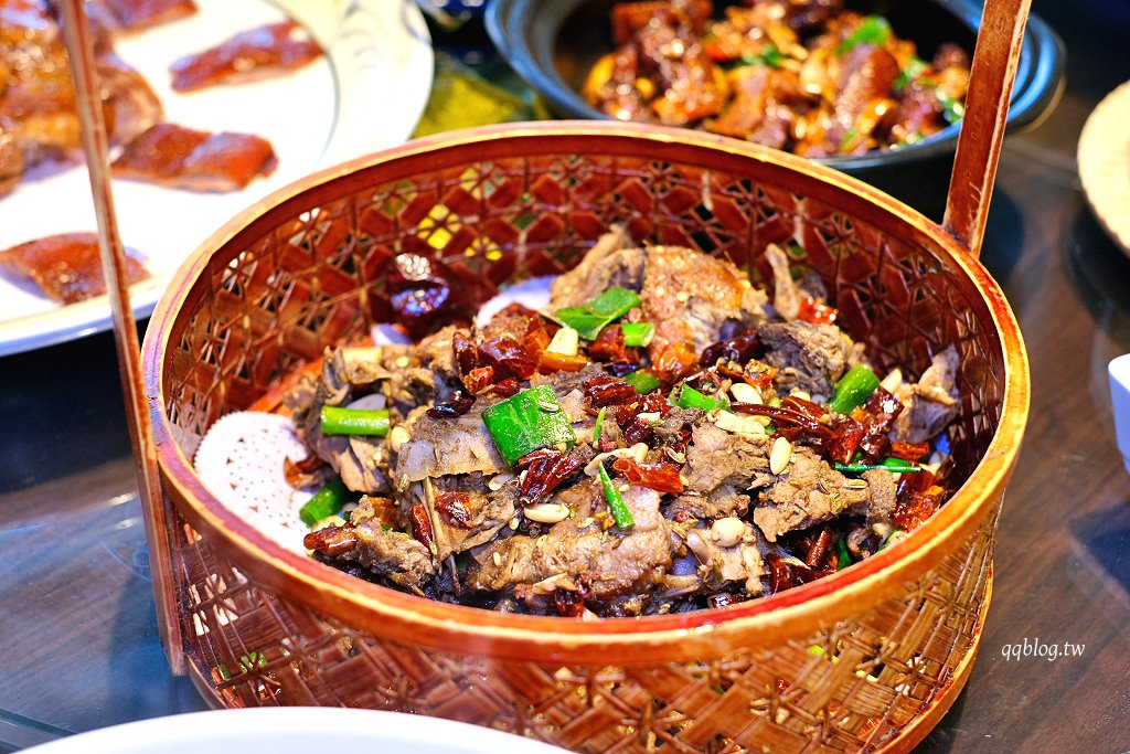 台中南屯︱東方龍古味今品料理．傳統料理融合創新蹦出新滋味，連續多年獲得米其林必比登、指南推薦 @QQ的懶骨頭