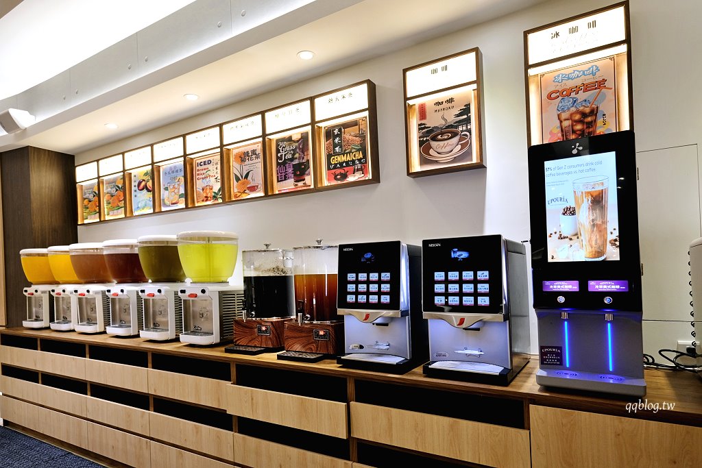 台中南屯︱平祿壽司 台中永順店．迴轉壽司第三家分店，限定口味只有這裡吃得到 @QQ的懶骨頭