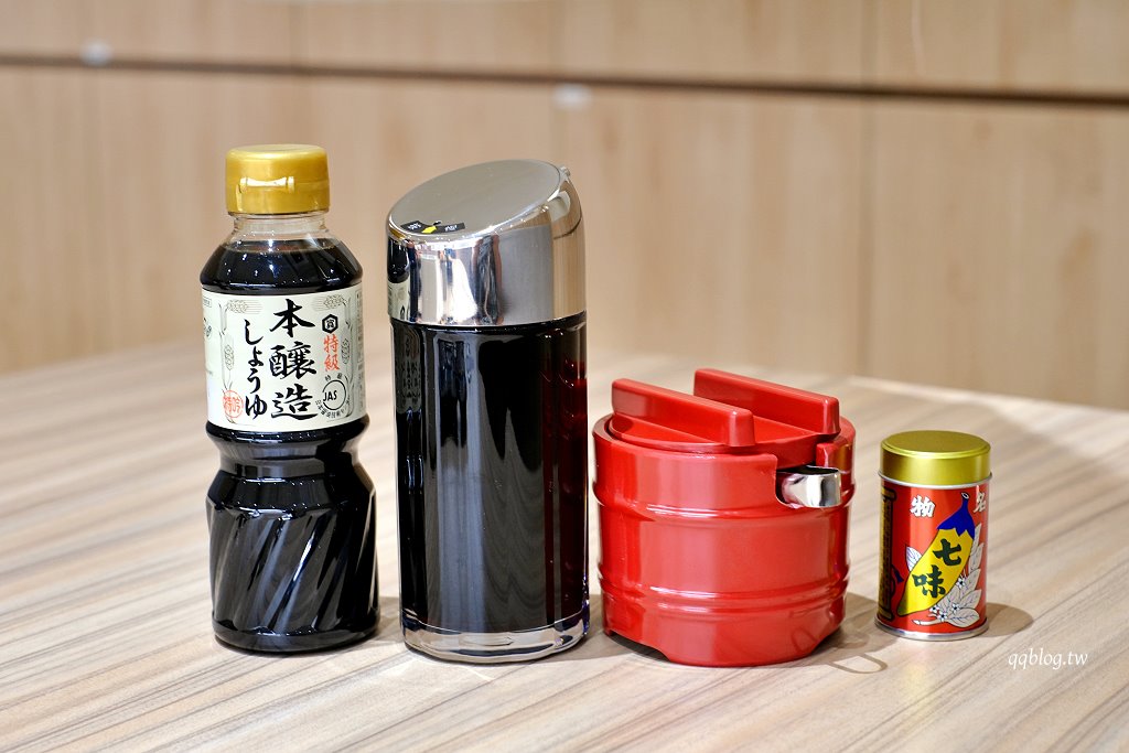 台中南屯︱平祿壽司 台中永順店．迴轉壽司第三家分店，限定口味只有這裡吃得到 @QQ的懶骨頭