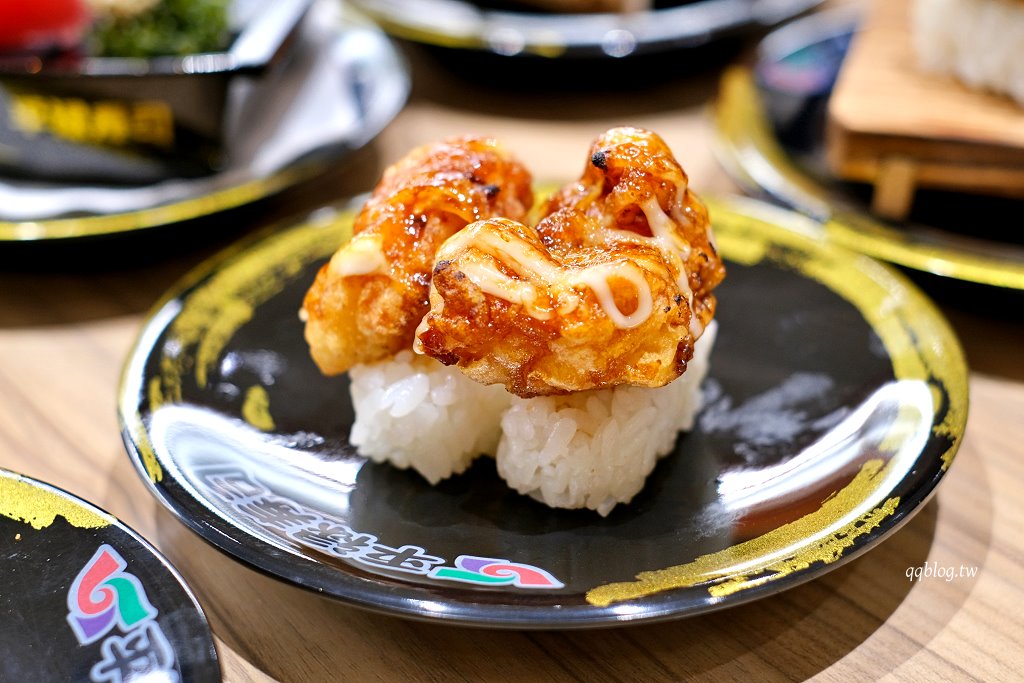 台中南屯︱平祿壽司 台中永順店．迴轉壽司第三家分店，限定口味只有這裡吃得到 @QQ的懶骨頭