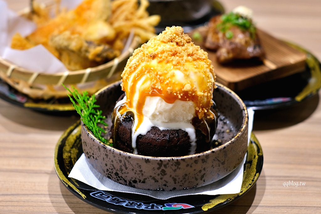 台中南屯︱平祿壽司 台中永順店．迴轉壽司第三家分店，限定口味只有這裡吃得到 @QQ的懶骨頭