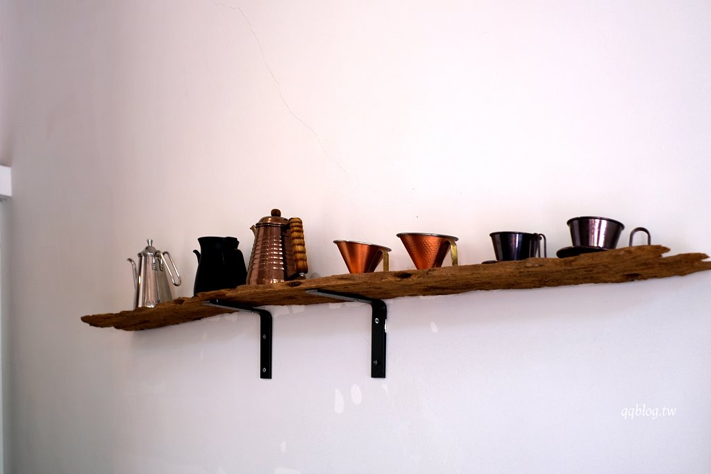 台中烏日︱芃森咖啡 Pansen Coffee．隱身在住宅區裡的咖啡館，近台中高鐵 @QQ的懶骨頭