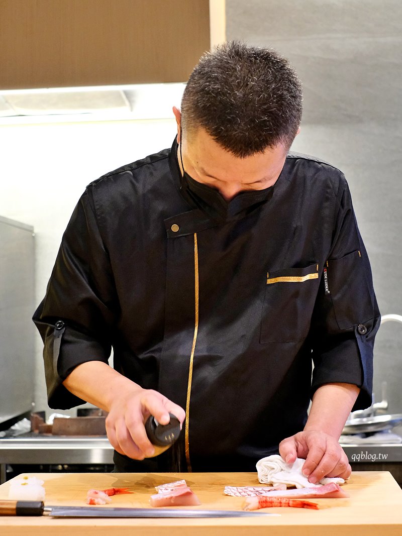 台中南屯︱櫻之舞割烹日本料理．台中低調美味的日本料理，板前坐位欣賞師傅好手藝 @QQ的懶骨頭