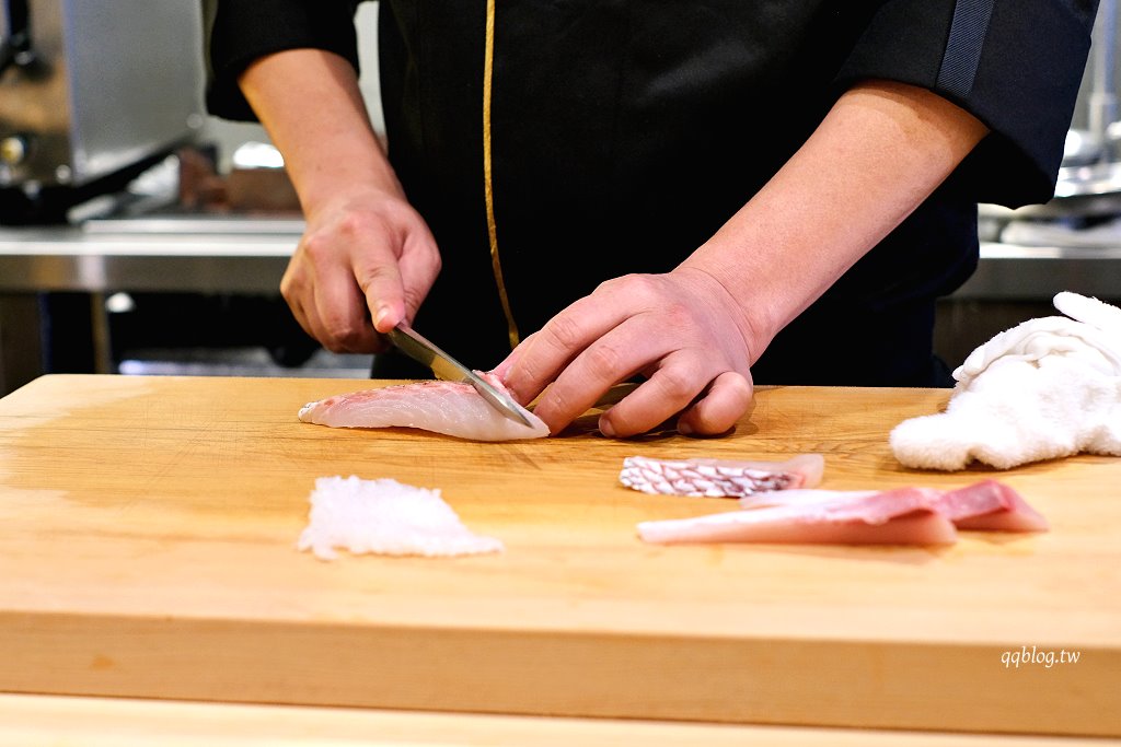 台中南屯︱櫻之舞割烹日本料理．台中低調美味的日本料理，板前坐位欣賞師傅好手藝 @QQ的懶骨頭