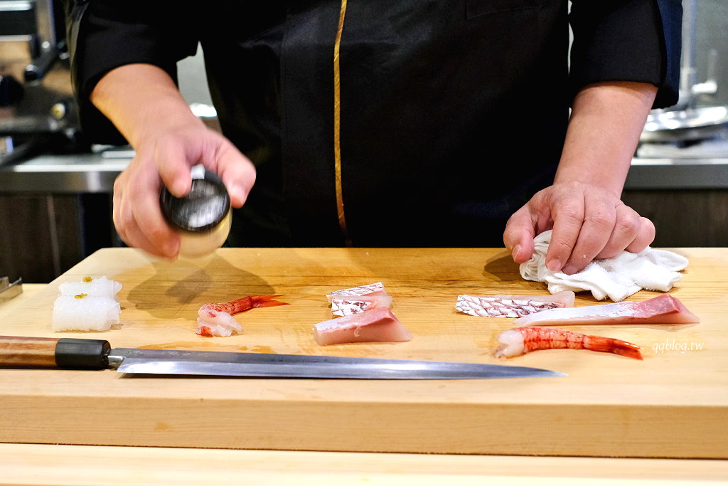 台中南屯︱櫻之舞割烹日本料理．台中低調美味的日本料理，板前坐位欣賞師傅好手藝 @QQ的懶骨頭