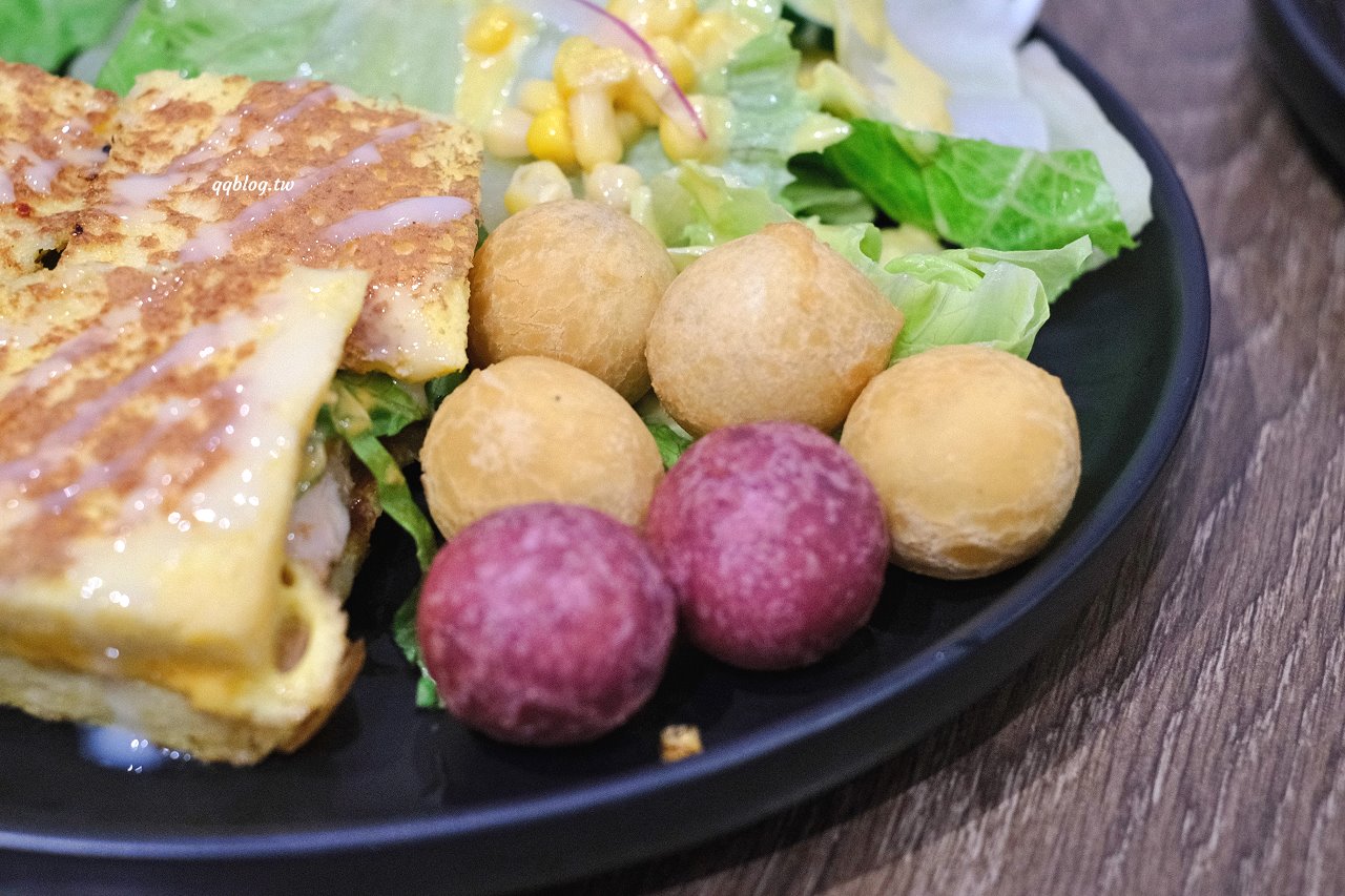台中豐原︱木林森早午餐．充滿綠意的全天候早午餐，餐點選擇性多，口味也很好 @QQ的懶骨頭