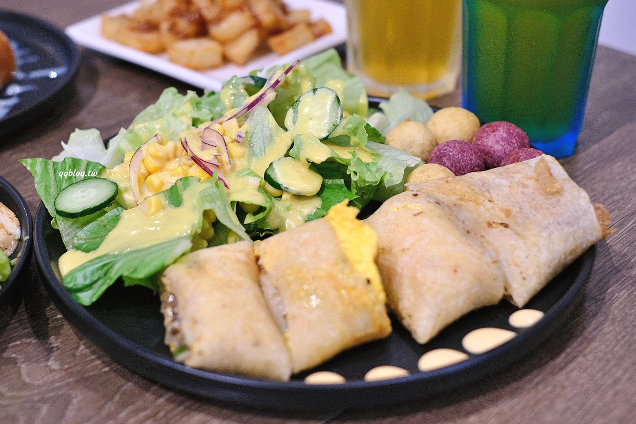 台中豐原︱木林森早午餐．充滿綠意的全天候早午餐，餐點選擇性多，口味也很好 @QQ的懶骨頭