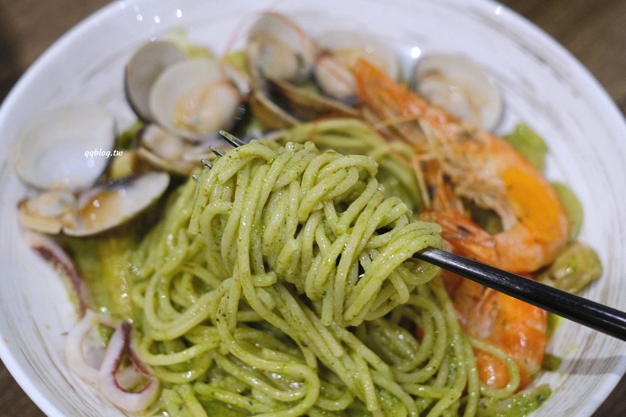 台中豐原︱木林森早午餐．充滿綠意的全天候早午餐，餐點選擇性多，口味也很好 @QQ的懶骨頭