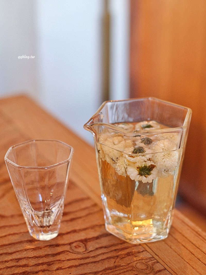 台中西屯︱良心製菓．在塌塌米上享用烤糰子，日式氛圍感十足 @QQ的懶骨頭