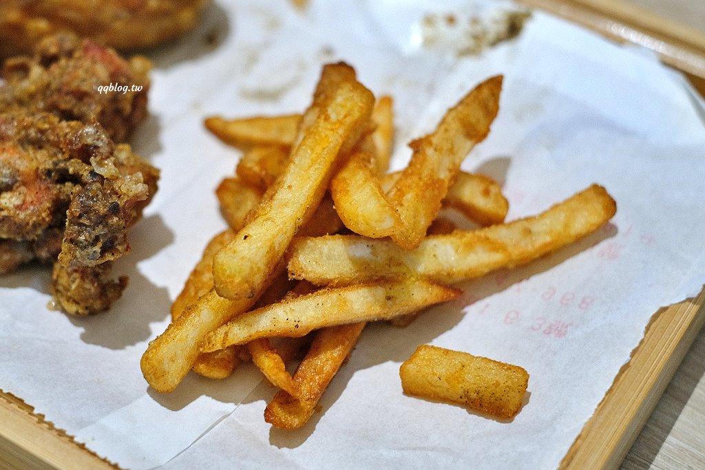 台東︱阿鋐炸雞@正氣店．在地人推薦炸雞專賣店，和藍蜻蜓並列台東必吃炸雞 @QQ的懶骨頭