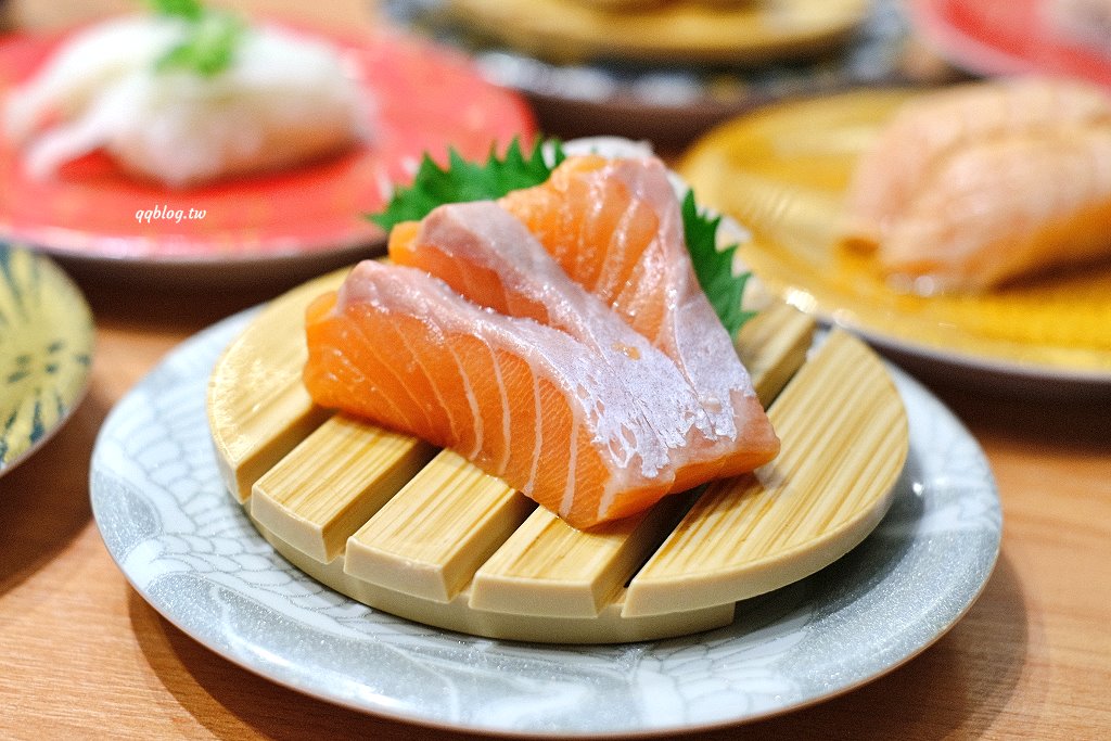台中西屯︱合點壽司 がってん寿司 台中大遠百店．來自東京崎玉的迴轉壽司，名列日本六大迴轉壽司，新鮮食材口味選擇性多 @QQ的懶骨頭