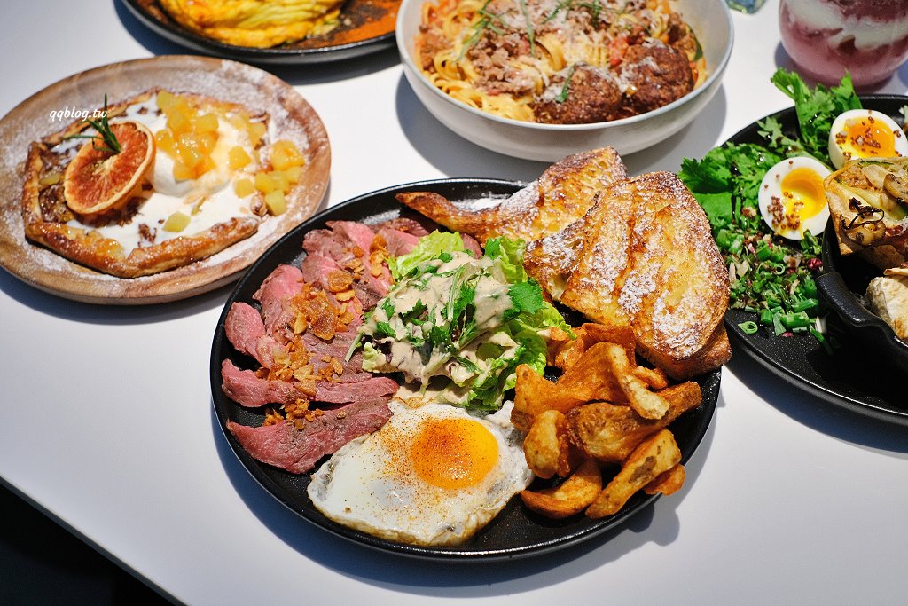 台中南屯︱貳樓@秀泰文心店．充滿未來感的森林系早午餐，好吃又好拍 @QQ的懶骨頭