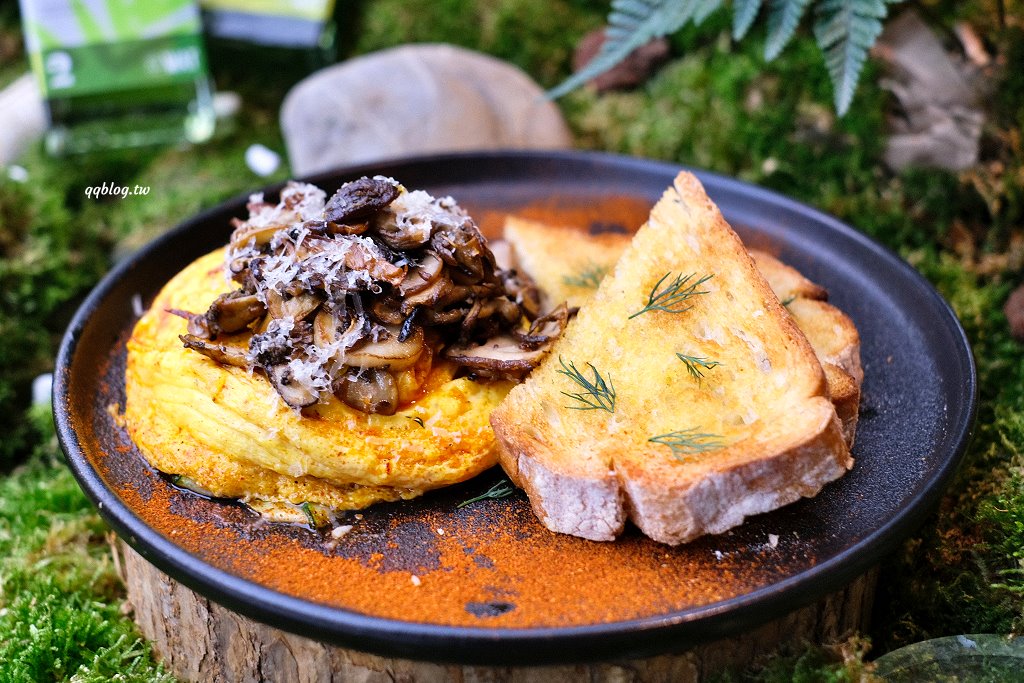 台中南屯︱貳樓@秀泰文心店．充滿未來感的森林系早午餐，好吃又好拍 @QQ的懶骨頭