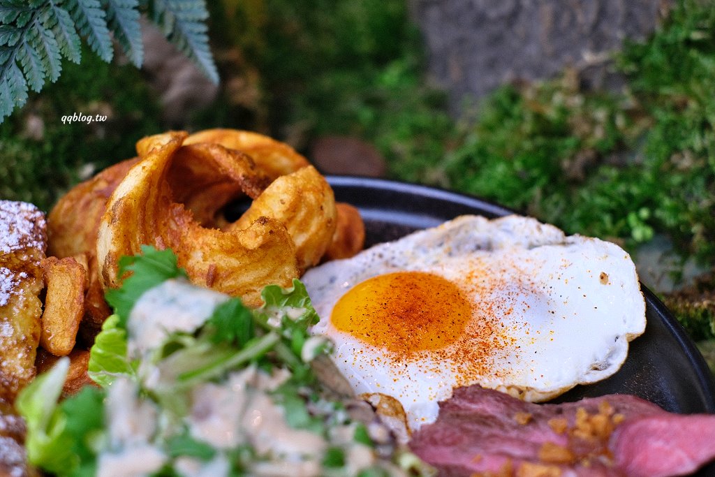 台中南屯︱貳樓@秀泰文心店．充滿未來感的森林系早午餐，好吃又好拍 @QQ的懶骨頭