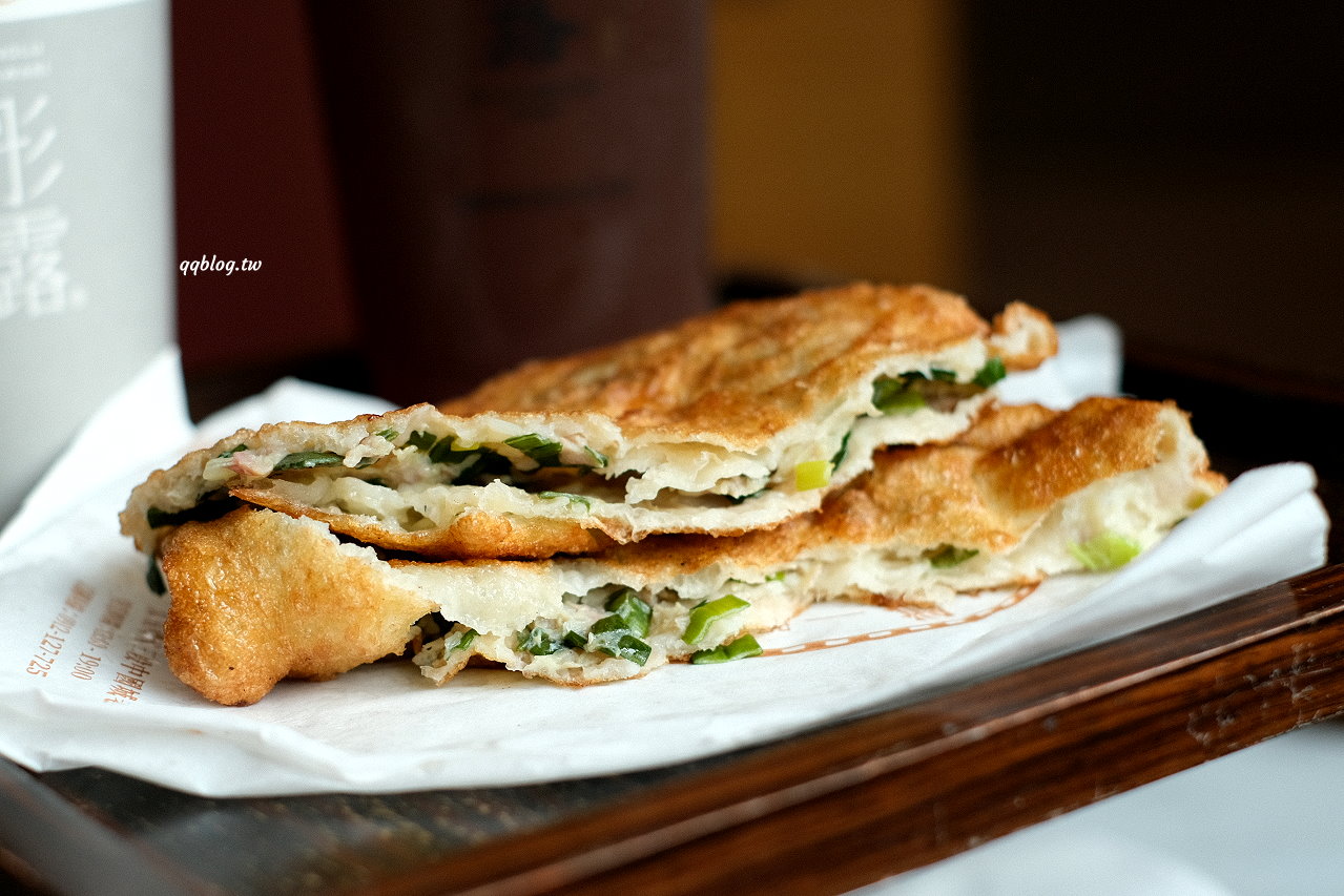 台南中西區︱鄭記蔥肉餅&#038;彤露．飄香30年的好味道，下午茶點心來一份很有飽足感 @QQ的懶骨頭