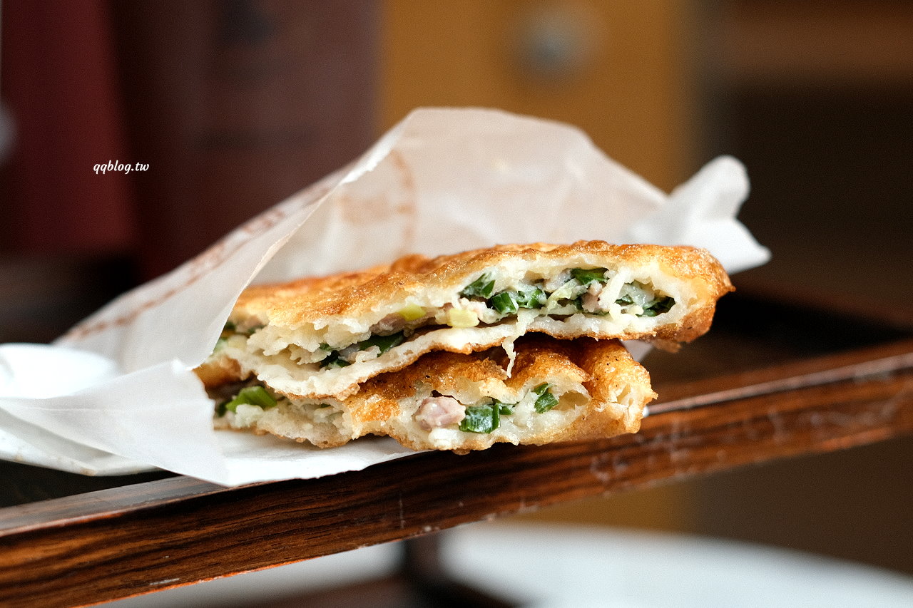 台南中西區︱鄭記蔥肉餅&#038;彤露．飄香30年的好味道，下午茶點心來一份很有飽足感 @QQ的懶骨頭