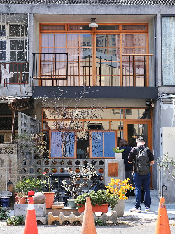 台中西屯︱美滿商店．結合麵包與選物的複合式商店，每月營業時間在IG公布，近逢甲商圈、新光三越 @QQ的懶骨頭