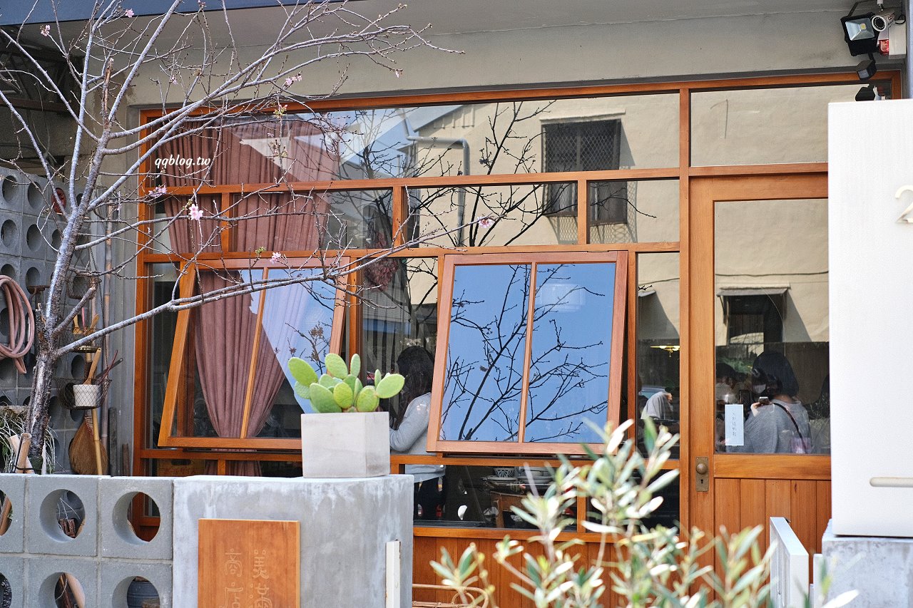 台中西屯︱美滿商店．結合麵包與選物的複合式商店，每月營業時間在IG公布，近逢甲商圈、新光三越 @QQ的懶骨頭