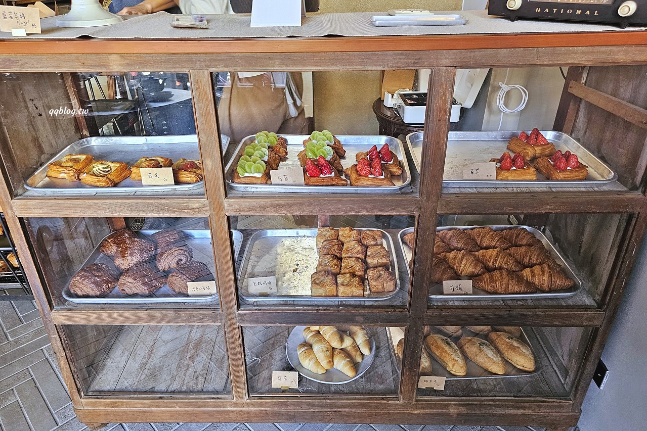 台中西屯︱美滿商店．結合麵包與選物的複合式商店，每月營業時間在IG公布，近逢甲商圈、新光三越 @QQ的懶骨頭