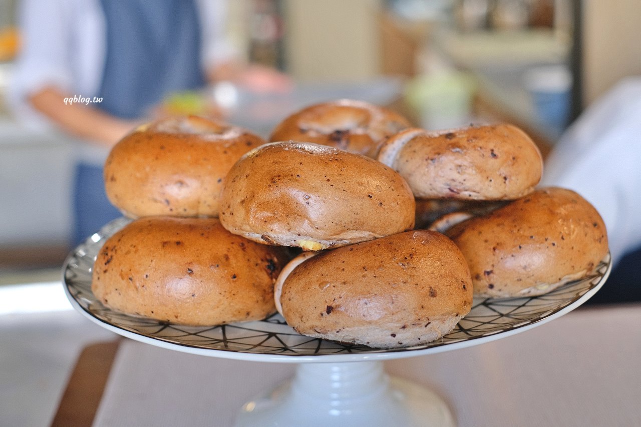 台中西屯︱美滿商店．結合麵包與選物的複合式商店，每月營業時間在IG公布，近逢甲商圈、新光三越 @QQ的懶骨頭