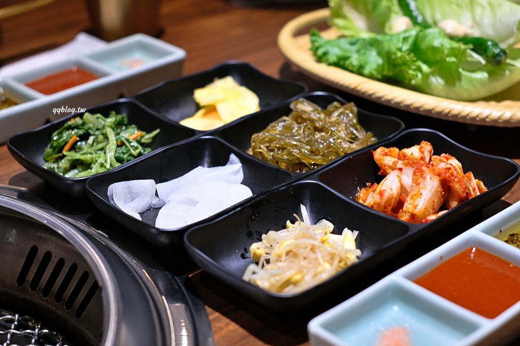 台中東區︱姜滿堂．豆府集團旗下燒肉品牌，標榜正宗韓國直火燒肉，生菜、小菜吃到飽 @QQ的懶骨頭