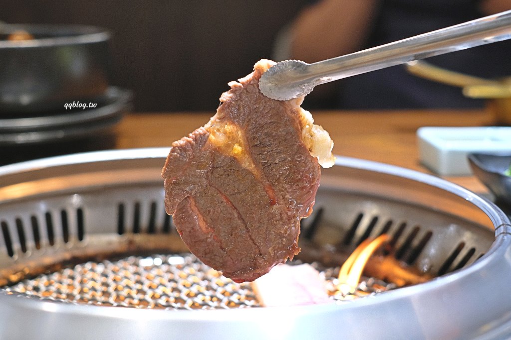 台中東區︱姜滿堂．豆府集團旗下燒肉品牌，標榜正宗韓國直火燒肉，生菜、小菜吃到飽 @QQ的懶骨頭