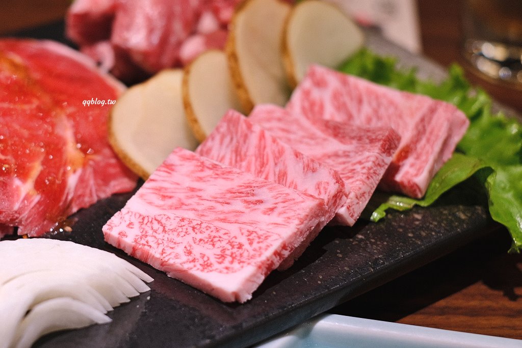 台中東區︱姜滿堂．豆府集團旗下燒肉品牌，標榜正宗韓國直火燒肉，生菜、小菜吃到飽 @QQ的懶骨頭