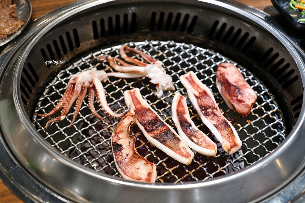 台中東區︱姜滿堂．豆府集團旗下燒肉品牌，標榜正宗韓國直火燒肉，生菜、小菜吃到飽 @QQ的懶骨頭