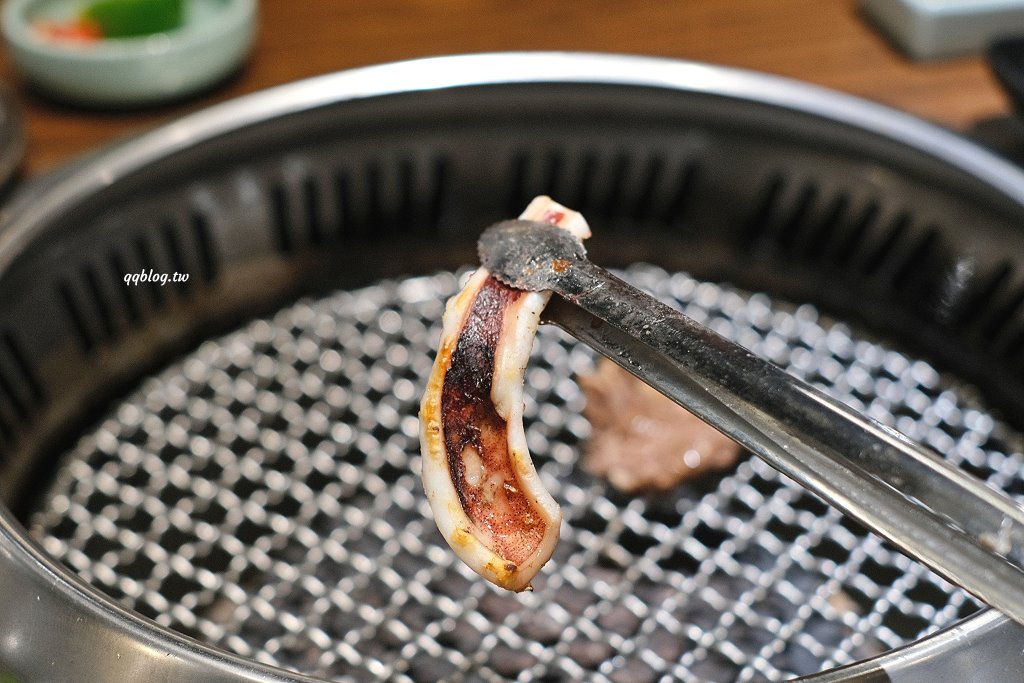 台中東區︱姜滿堂．豆府集團旗下燒肉品牌，標榜正宗韓國直火燒肉，生菜、小菜吃到飽 @QQ的懶骨頭