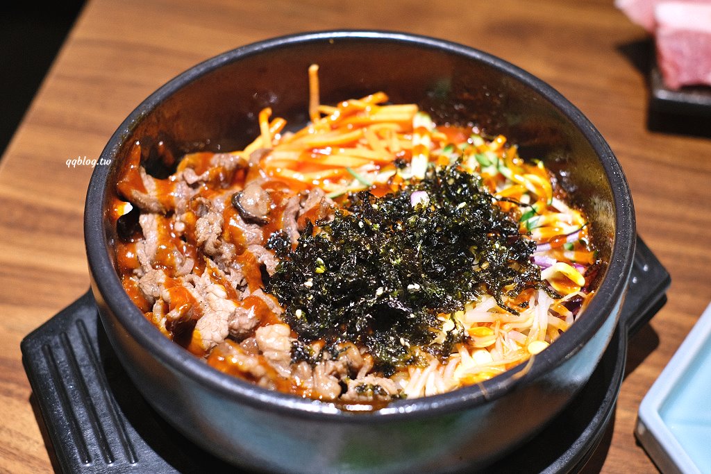 台中東區︱姜滿堂．豆府集團旗下燒肉品牌，標榜正宗韓國直火燒肉，生菜、小菜吃到飽 @QQ的懶骨頭