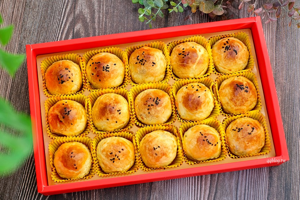 彰化︱不二坊．彰化超人氣排隊美食，皮薄酥香好入口，越到中秋越難買到 @QQ的懶骨頭