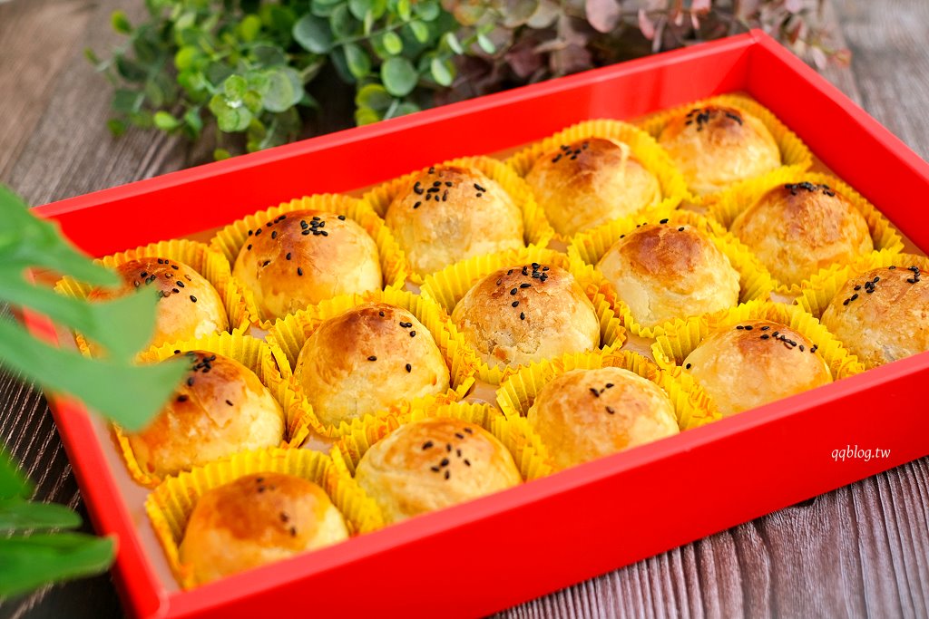 彰化︱不二坊.彰化超人氣排隊美食,皮薄酥香好入口,越到中秋越難買到 @QQ的懶骨頭 彰化︱不二坊.彰化超人氣排隊美食,皮薄酥香好入口,越到中秋越難買到 @QQ的懶骨頭