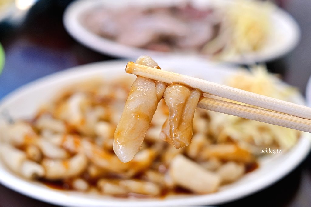 苗栗卓蘭︱阿榮鵝肉店．在地人氣鵝肉店，只營業中午生意就好到爆 @QQ的懶骨頭