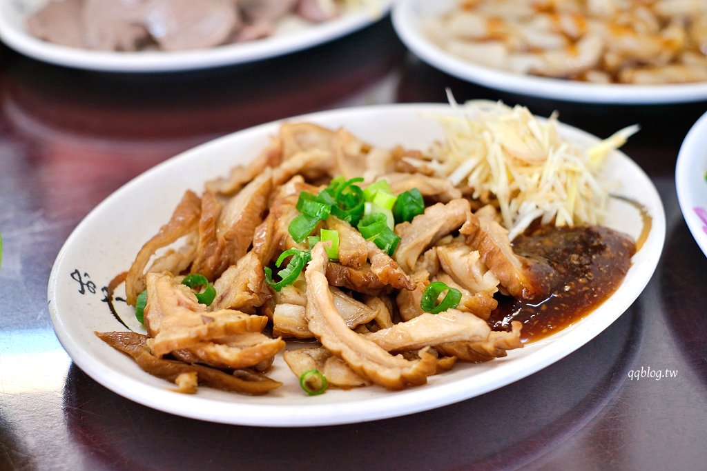 苗栗卓蘭︱阿榮鵝肉店．在地人氣鵝肉店，只營業中午生意就好到爆 @QQ的懶骨頭