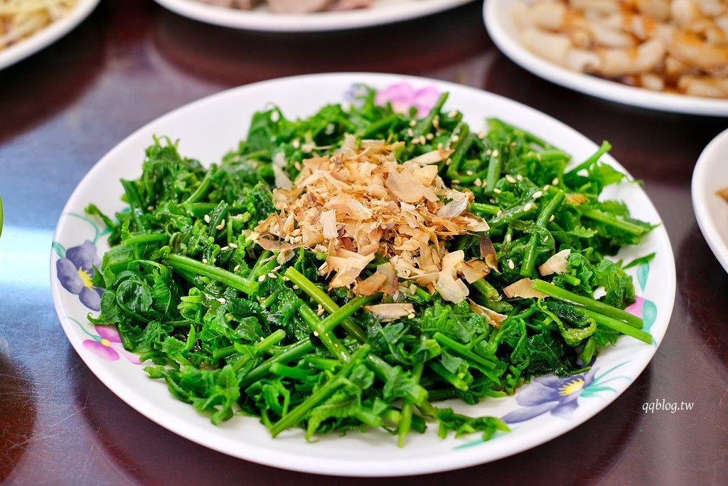 苗栗卓蘭︱阿榮鵝肉店．在地人氣鵝肉店，只營業中午生意就好到爆 @QQ的懶骨頭