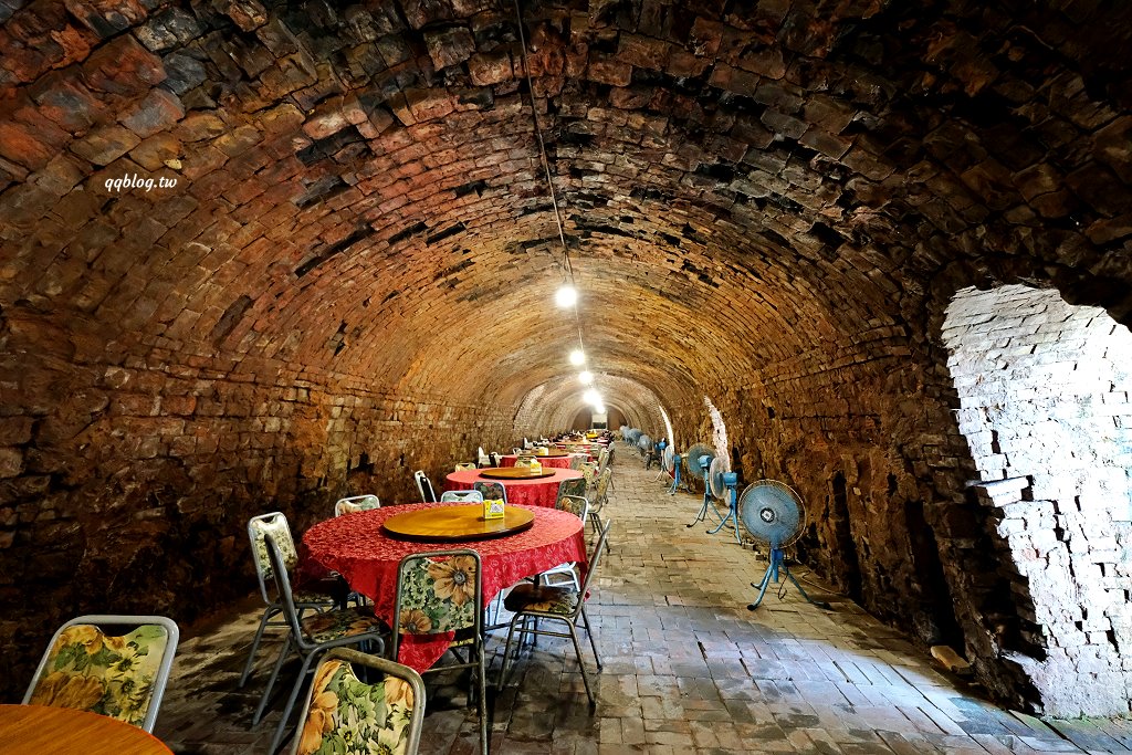 台中南屯︱八卦窯餐廳．在磚窯裡品嚐熱炒料理，招牌菜色金字塔一刀肉、心知肚明需提早二天預訂 @QQ的懶骨頭