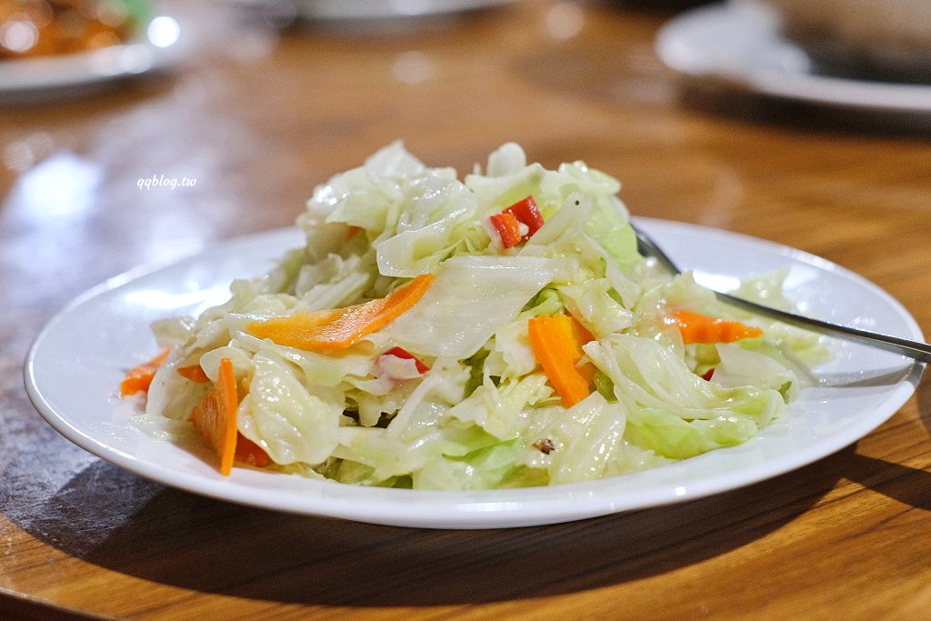 台中南屯︱八卦窯餐廳．在磚窯裡品嚐熱炒料理，招牌菜色金字塔一刀肉、心知肚明需提早二天預訂 @QQ的懶骨頭