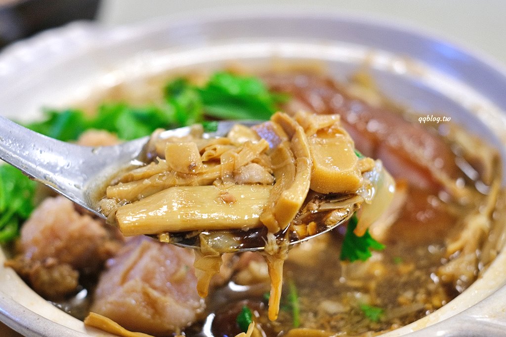 苗栗三義︱大眾庭園客家小館.招牌燜鴨一鴨二吃,乾筍滷封肉也很邪惡,三義餐廳推薦 @QQ的懶骨頭 苗栗三義︱大眾庭園客家小館.招牌燜鴨一鴨二吃,乾筍滷封肉也很邪惡,三義餐廳推薦 @QQ的懶骨頭