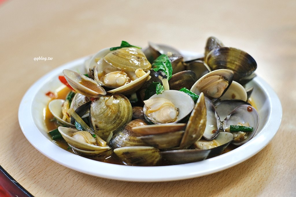 苗栗三義︱大眾庭園客家小館.招牌燜鴨一鴨二吃,乾筍滷封肉也很邪惡,三義餐廳推薦 @QQ的懶骨頭 苗栗三義︱大眾庭園客家小館.招牌燜鴨一鴨二吃,乾筍滷封肉也很邪惡,三義餐廳推薦 @QQ的懶骨頭