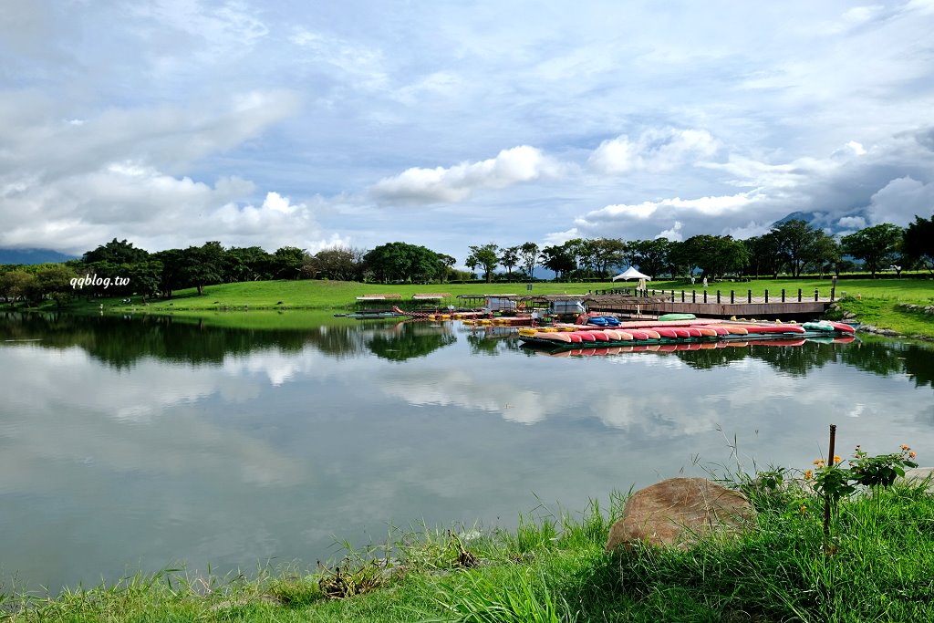 台東池上︱大波池．騎著腳踏車或是散散步，欣賞美麗的湖畔景色，悠閒的慢慢遊 @QQ的懶骨頭