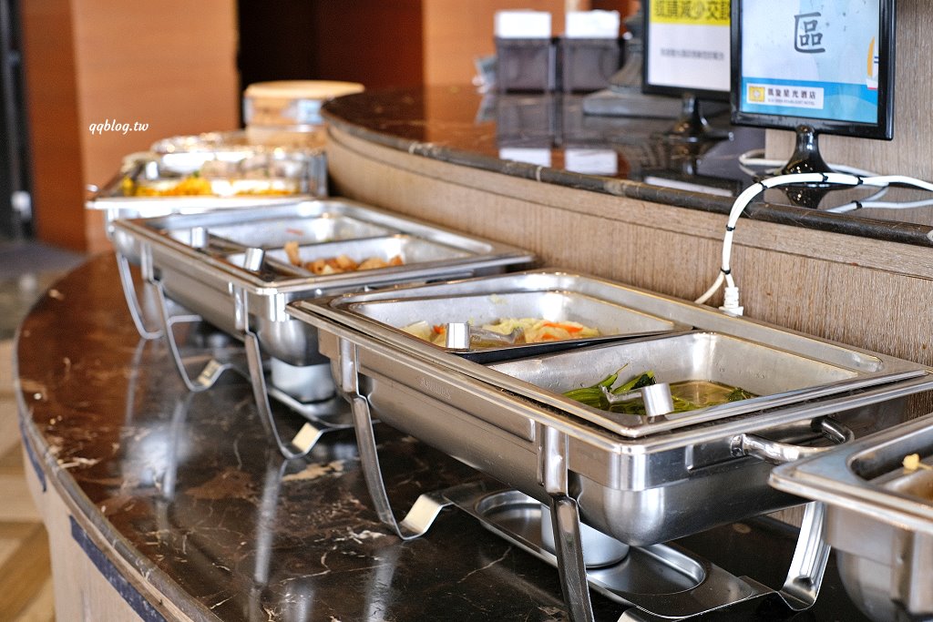 台東住宿︱凱旋星光酒店．台東最靠海的飯店，24小時點心吧，離各個景點都很方便 @QQ的懶骨頭