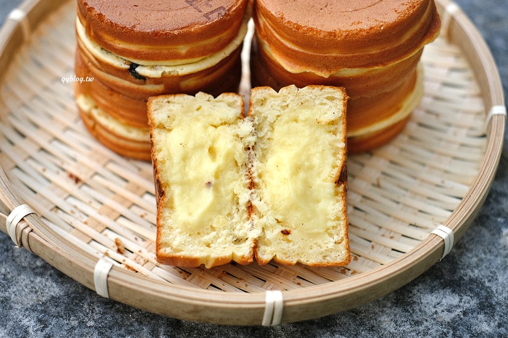 台中東勢︱艸止日央 製餅舖．長的像紅豆餅的鬆餅燒，一天只賣3.5小時，要買要快(已歇業) @QQ的懶骨頭