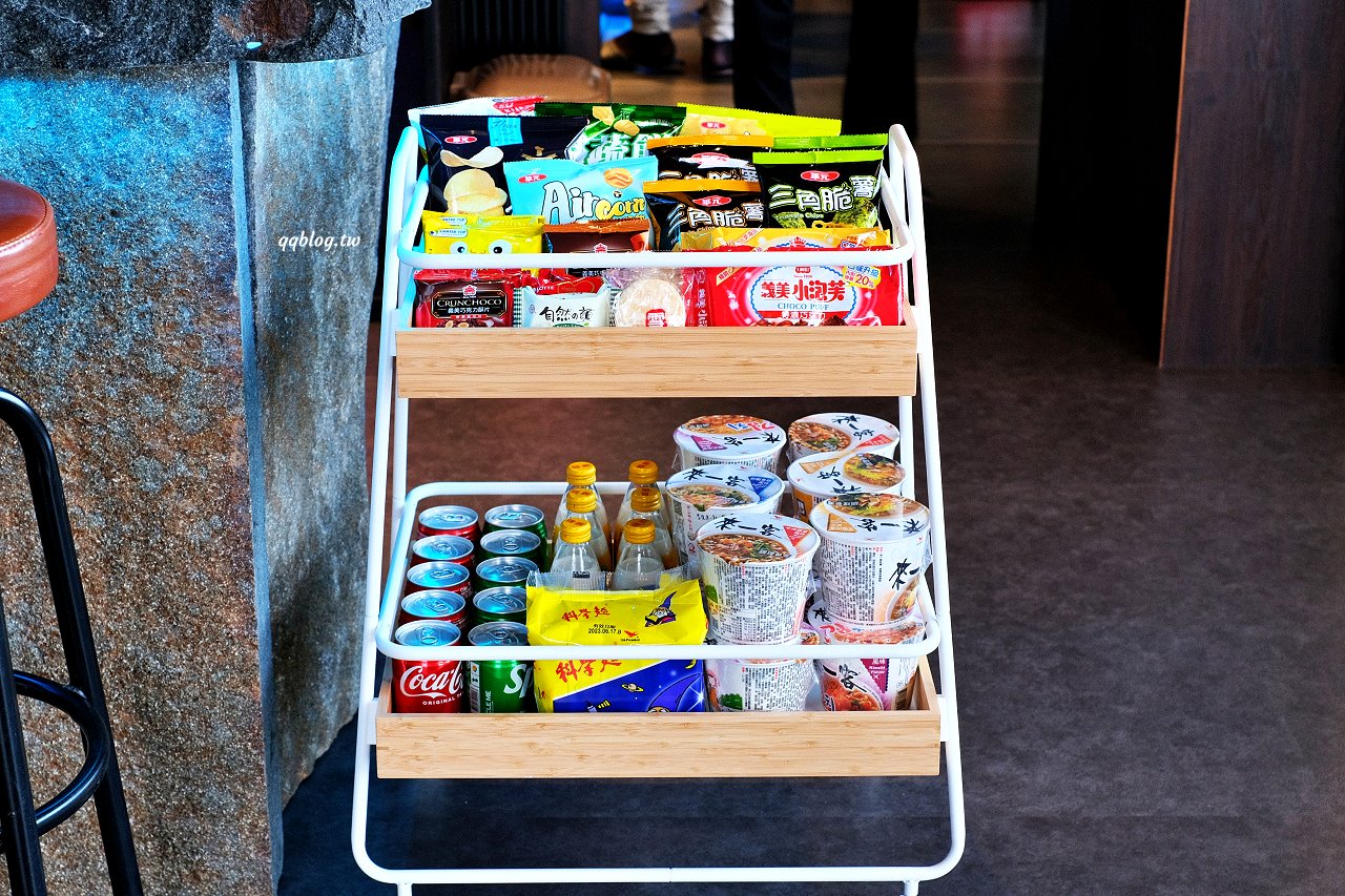 宜蘭冬山︱爵士333 頂級Villa．被田園環繞的宜蘭最新包棟民宿，唯美的星空網美泡澡房、KTV歡唱，冬山河住宿推薦 @QQ的懶骨頭