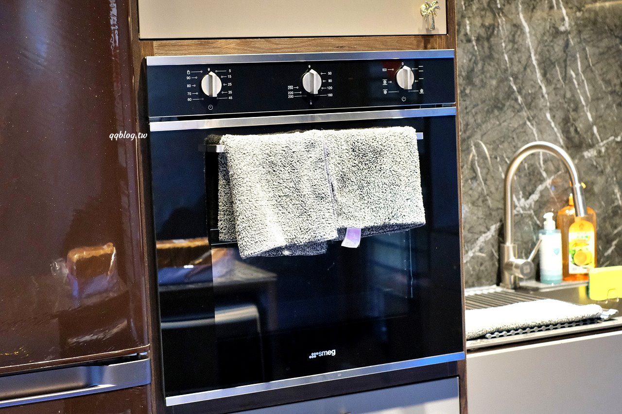 宜蘭冬山︱爵士333 頂級Villa．被田園環繞的宜蘭最新包棟民宿，唯美的星空網美泡澡房、KTV歡唱，冬山河住宿推薦 @QQ的懶骨頭