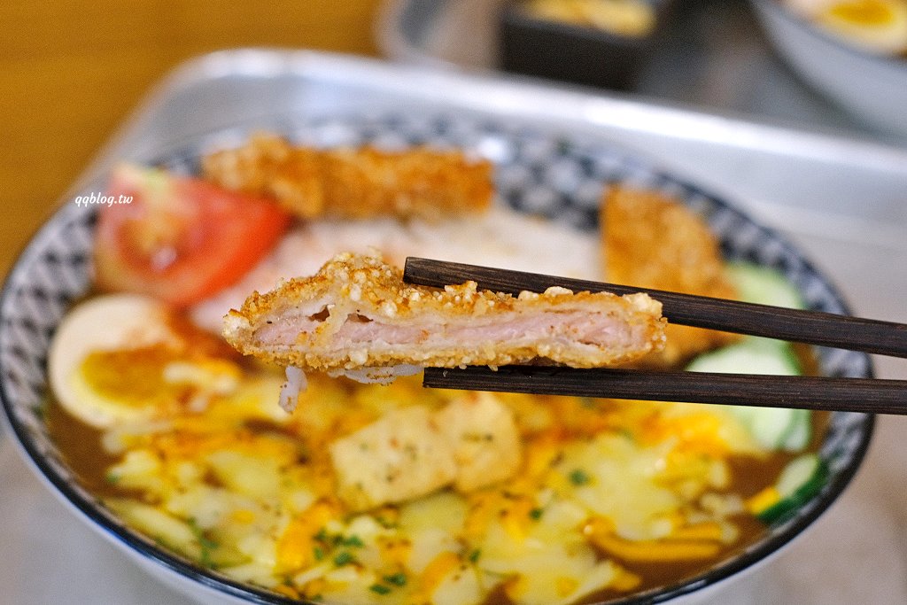 南投埔里︱山上山下.IG爆紅的日式咖哩,價格偏高、口味中規中矩 @QQ的懶骨頭 南投埔里︱山上山下.IG爆紅的日式咖哩,價格偏高、口味中規中矩 @QQ的懶骨頭