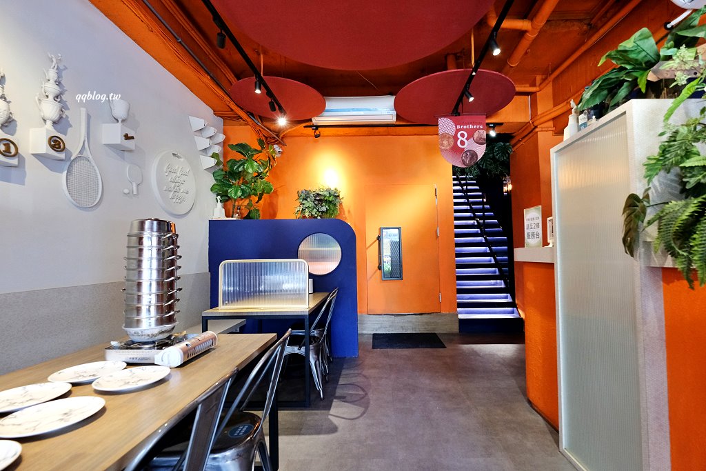 台中北區︱8德司創意餐館．8層蒸籠堆疊成一座101海鮮塔，IG爆紅美食 @QQ的懶骨頭