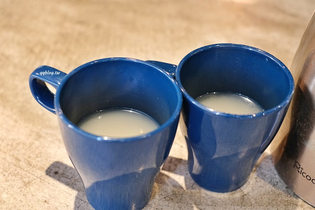 台中北區︱8德司創意餐館．8層蒸籠堆疊成一座101海鮮塔，IG爆紅美食 @QQ的懶骨頭