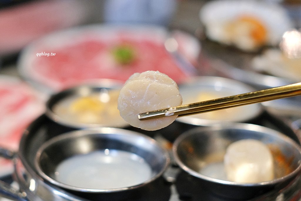 台中北區︱8德司創意餐館．8層蒸籠堆疊成一座101海鮮塔，IG爆紅美食 @QQ的懶骨頭